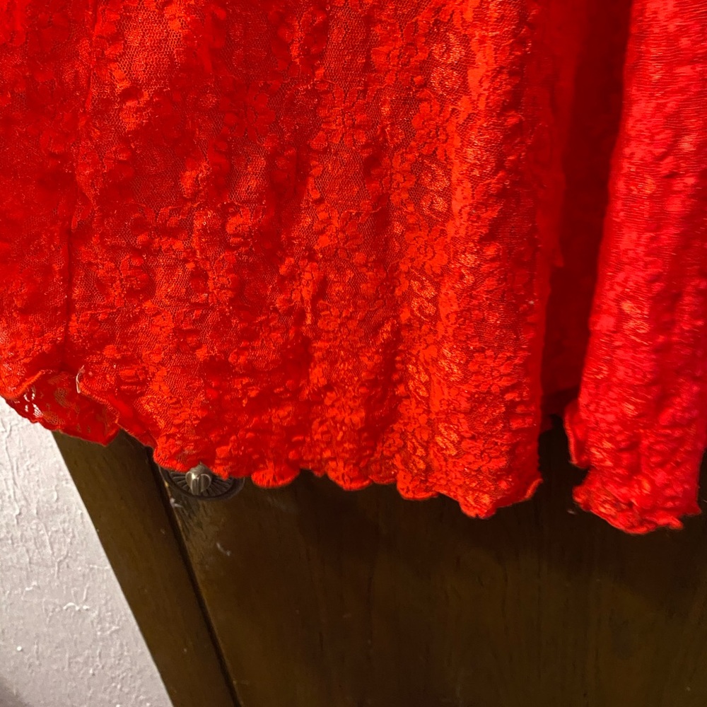 Red nighty - Picture 4 of 9